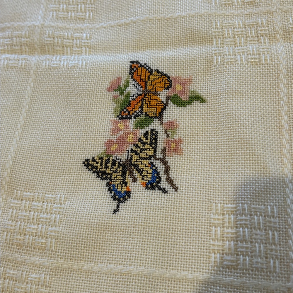OOAK Hand-Embroidered Cross-Stitched on Homespun Style Tablecloth Throw 1980-90s - Picture 4 of 10